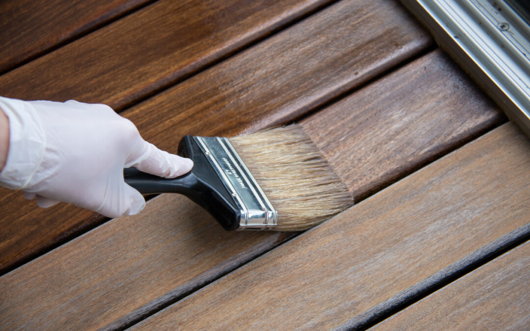 What To Know About Hiring A Deck and Fence Staining Company In Austin